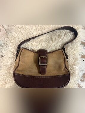 Y2K VINTAGE COACH
HAMPTON SUEDE HOBO BAG 7589 in TAN SUEDE W/ MAHOGANY LEATHER